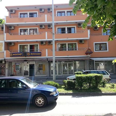 Hotel Viv Τρέμπινιε Εξωτερικό φωτογραφία