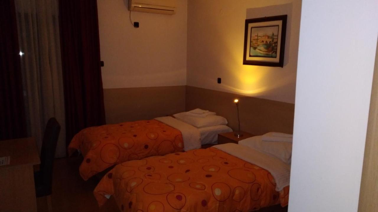 Hotel Viv Τρέμπινιε Εξωτερικό φωτογραφία