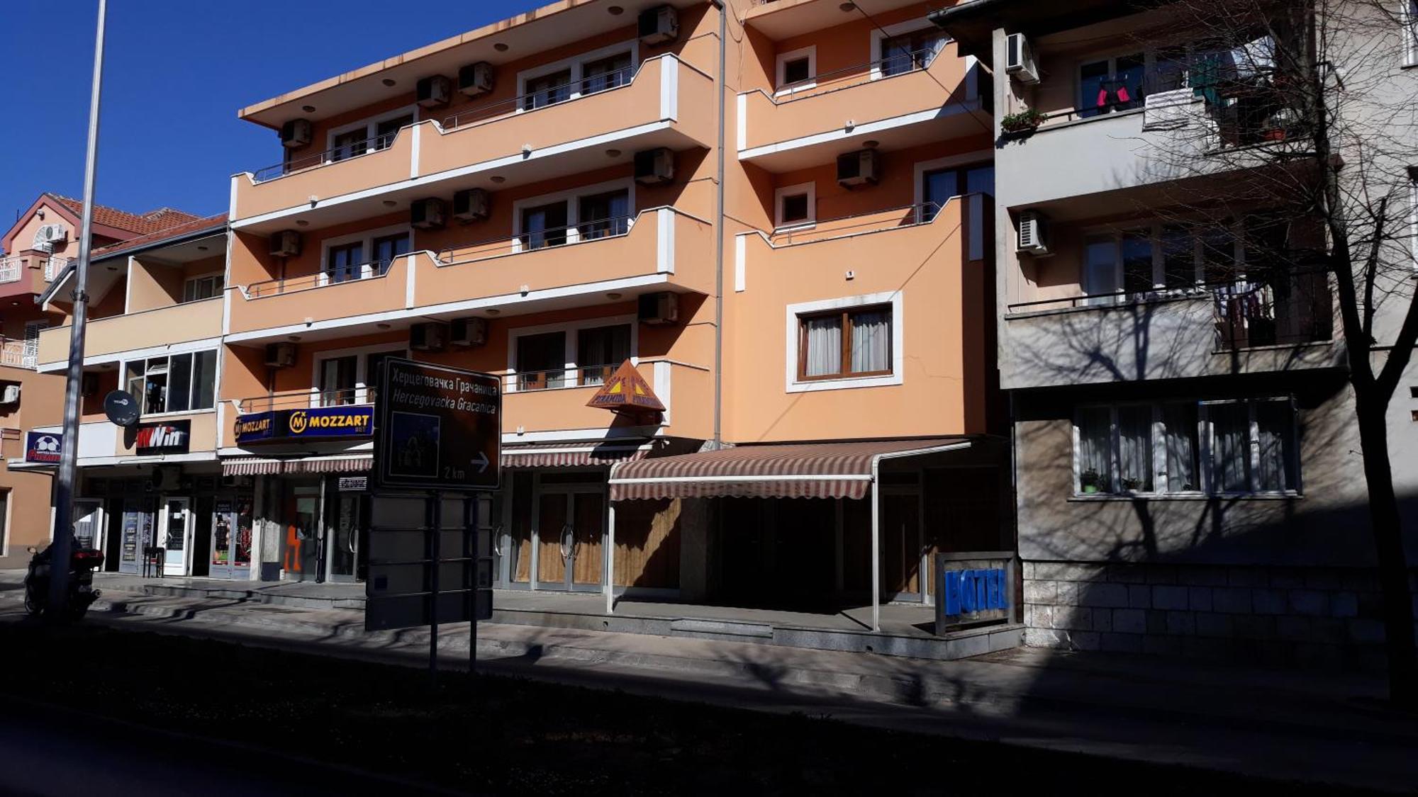 Hotel Viv Τρέμπινιε Εξωτερικό φωτογραφία